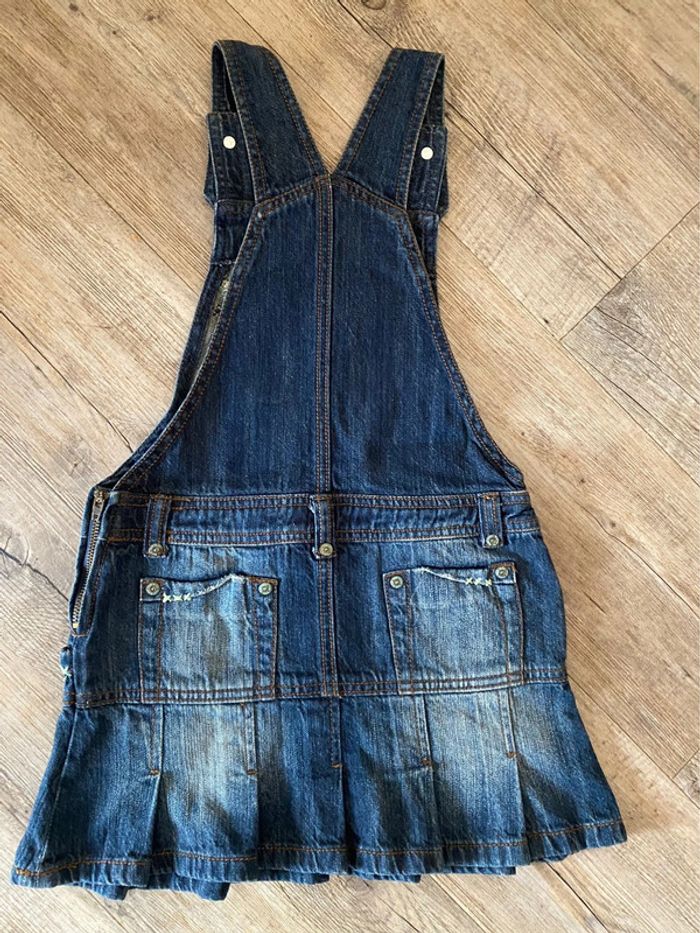 Superbe petite robe en jean à bretelles 8 ans vynil fraise - photo numéro 3