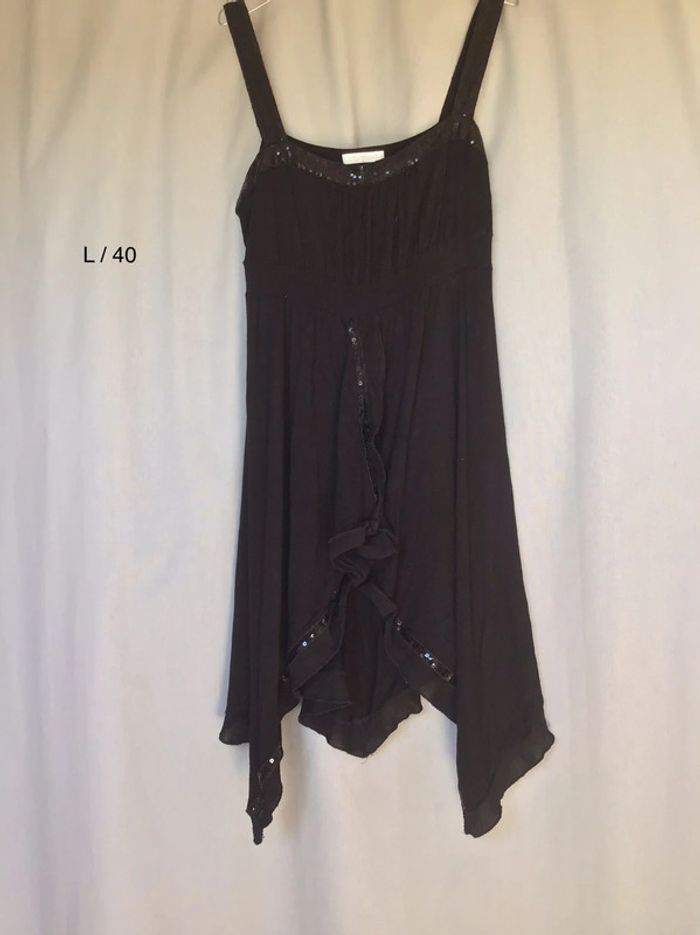 Robe tunique noire avec strass