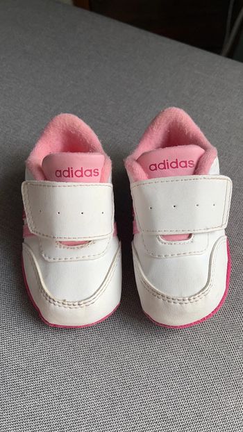 Basket Adidas bébé