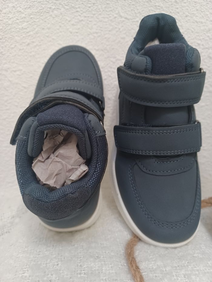 Chaussures garçon T 28 - photo numéro 3