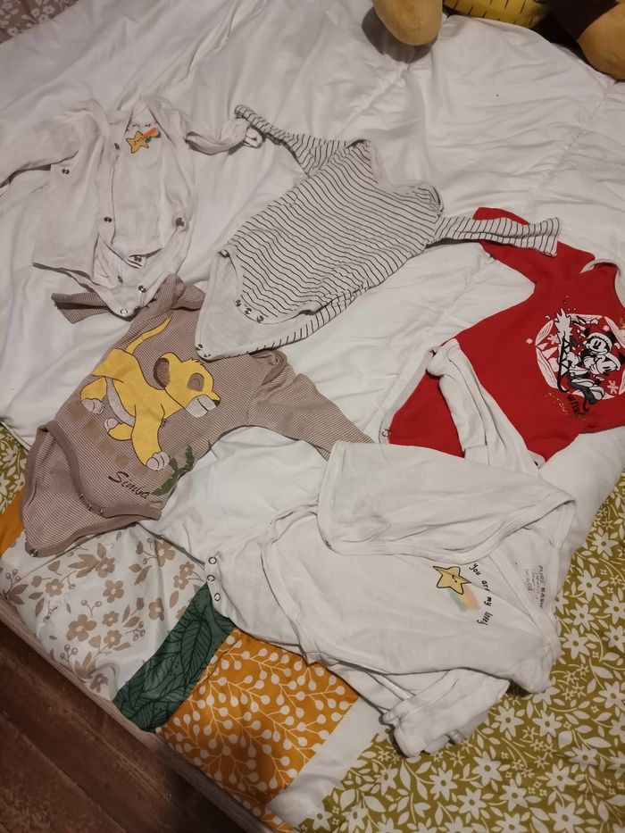 Vêtements bébé 3mois - photo numéro 1