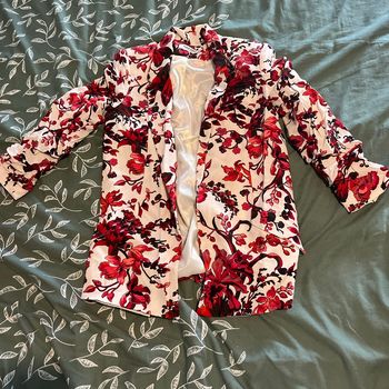 Veste.