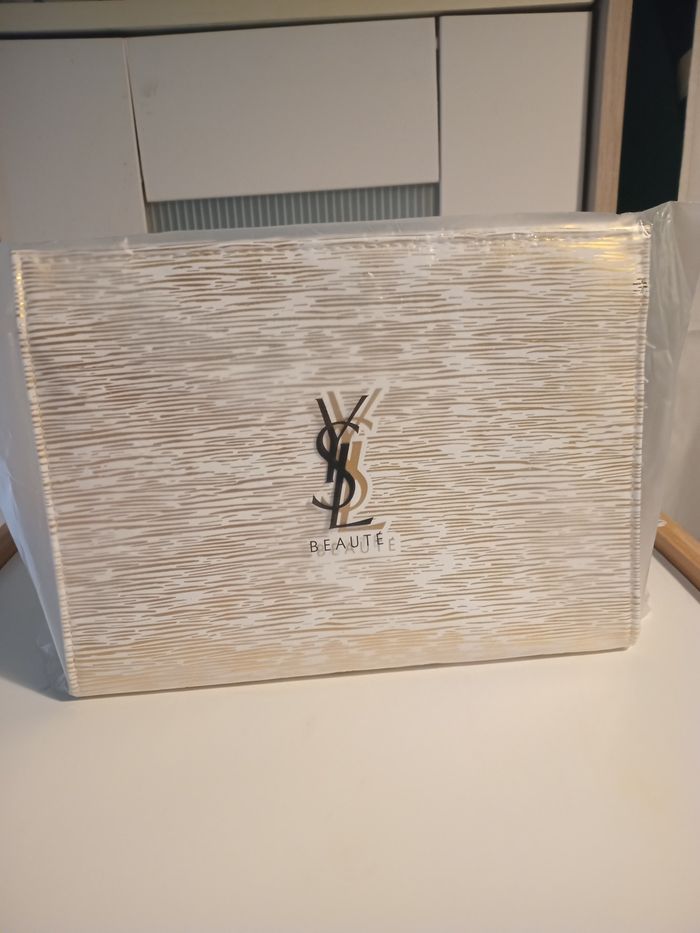 Trousse de maquillage YSL - photo numéro 5