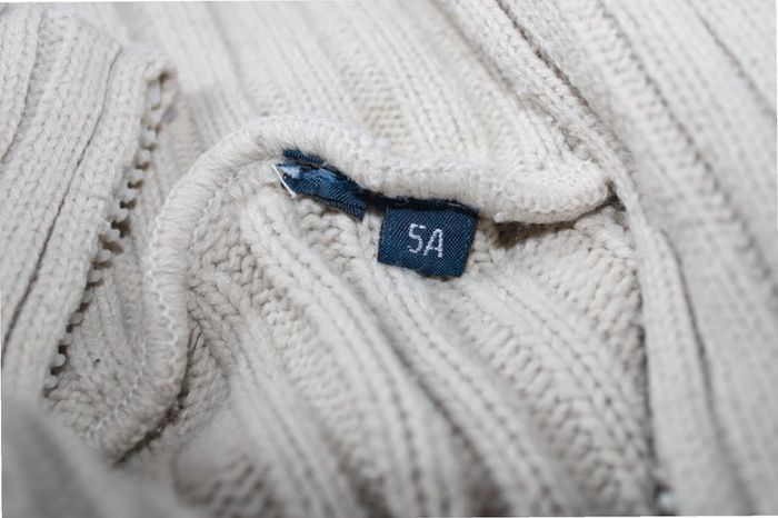 Pull beige, taille 5 ans - photo numéro 3