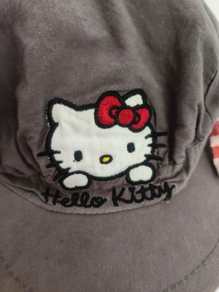 Casquette grise Hello Kitty Sanrio - photo numéro 3