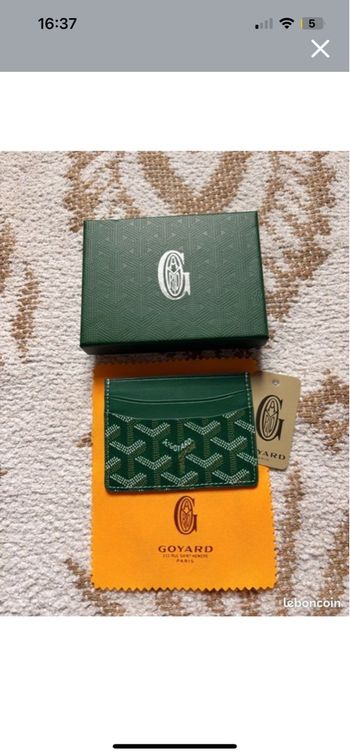 Port carte goyard