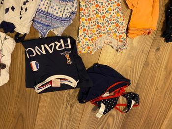 Lot 17 vêtements fille T 5 ans