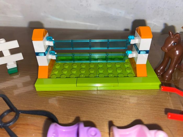 Lot de + de 150 pièces lego sur le thème de l’équitation. - photo numéro 7
