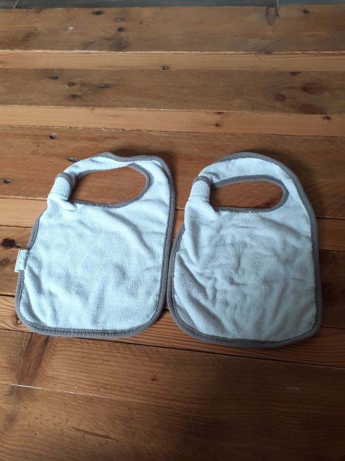 Bavoir - photo numéro 3