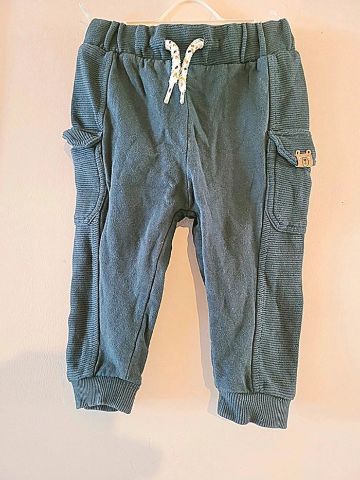 Pantalon style jogging C&A baby 12 mois - photo numéro 2