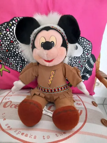 Peluche Mickey indien Disneyland Paris 40 cm
