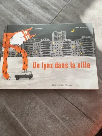 Livre un lynx dans la ville