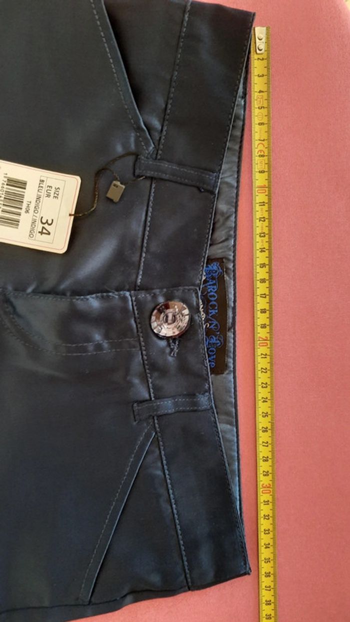 Short bleu indigo taille 34 neuf - photo numéro 4