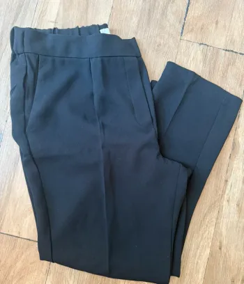 Pantalon noir Mango coupe carotte 7/8 – Taille L