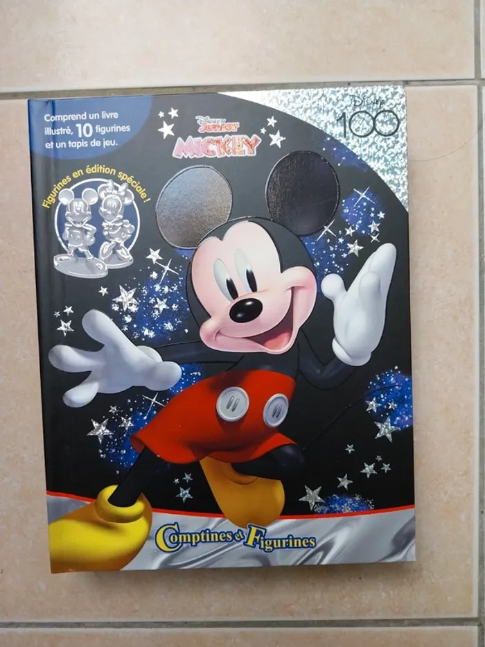 Livre comptines et figurines Mickey neuf