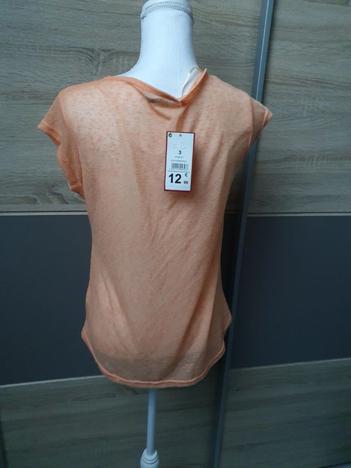 Tee-shirt orange. - photo numéro 2
