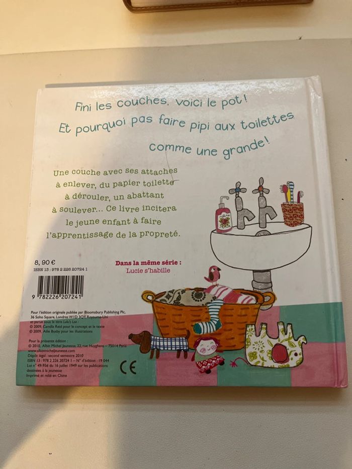 Lucie va sur le pot - photo numéro 3