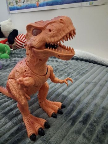 Grand dinosaure lumineux et sonore 