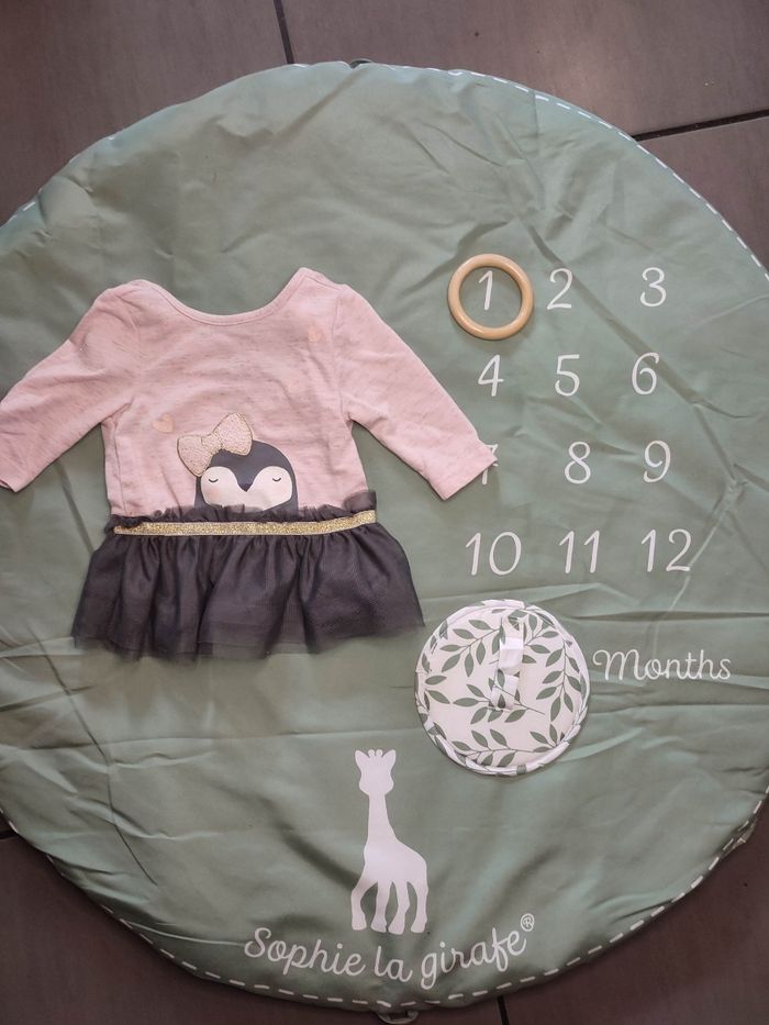 Robe 1 mois - photo numéro 1