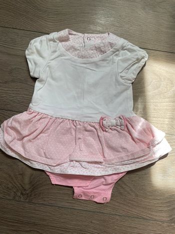 Robe avec bodie intègré