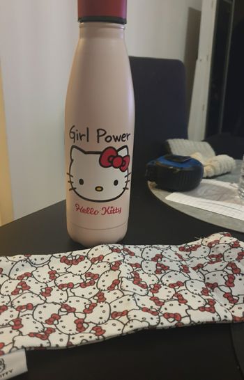 Gourde Hello Kitty neuve