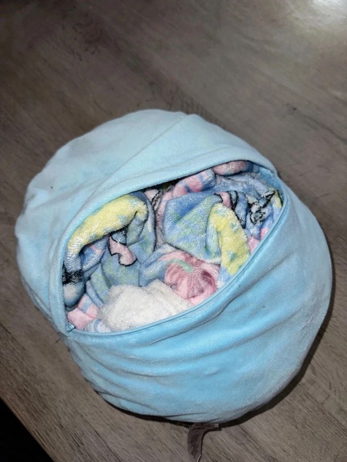Coussin Disney stitch avec plaid - photo numéro 3