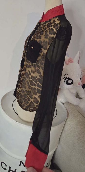 BALUOKE – Chemisier Léopard & Manches Voile – 36/38 – Chic & Audacieux