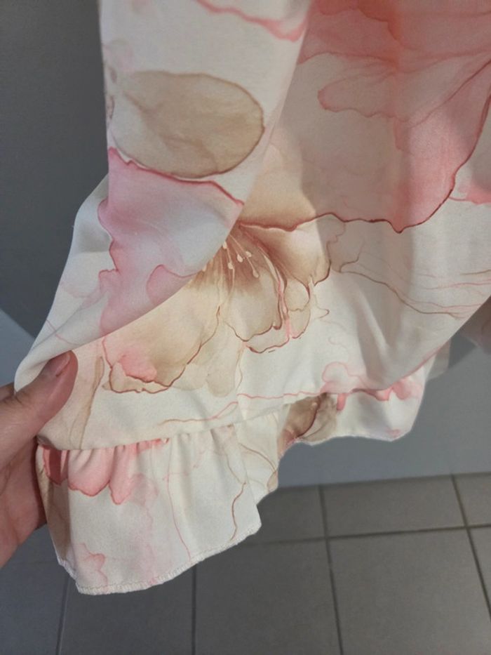 Robe a fleurs rose et beige cache cœur - photo numéro 7