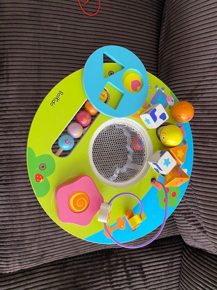 Table d’éveil - photo numéro 2