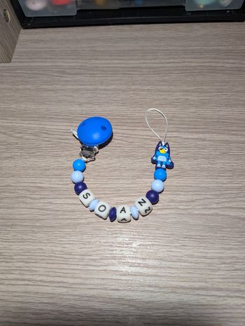 Attache tétine bluey