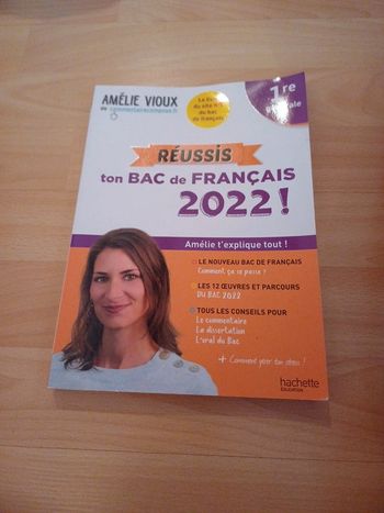 Livre révisions bac de français.