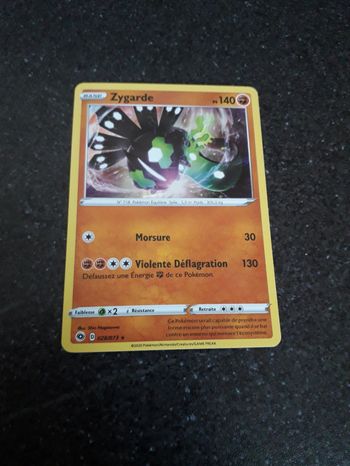 Zygarde holographique carte Pokémon neuve