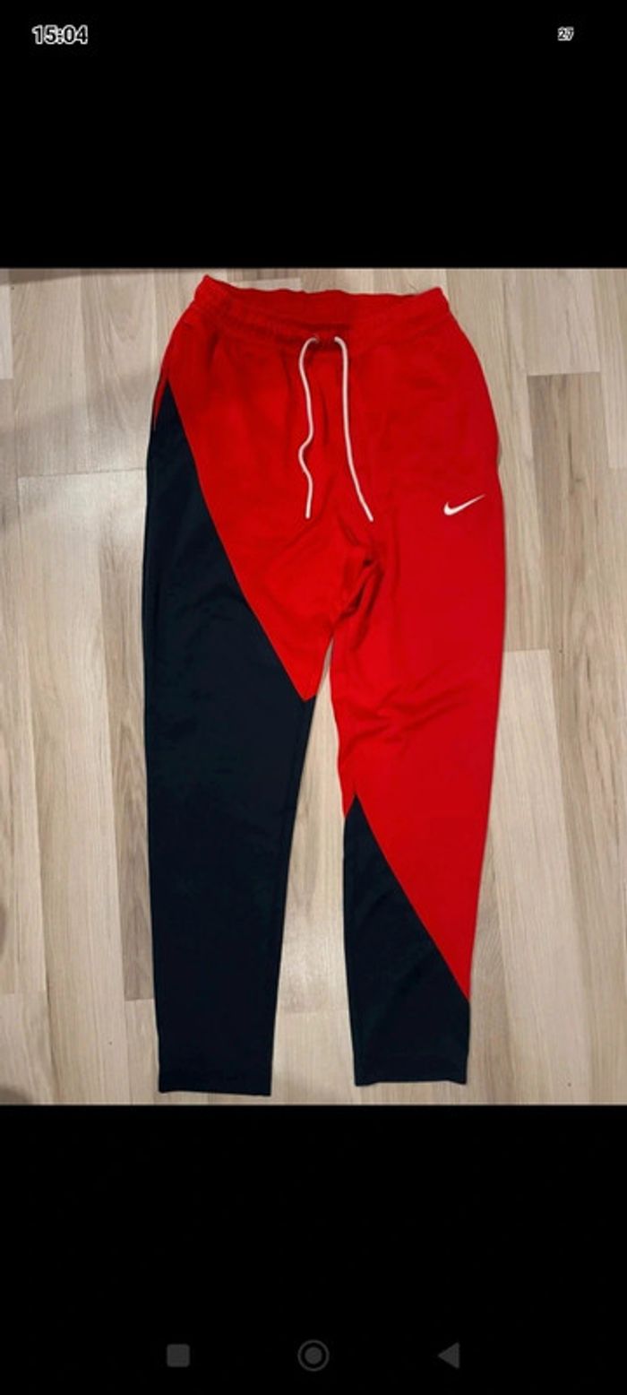 Ensemble Nike taille M - photo numéro 3