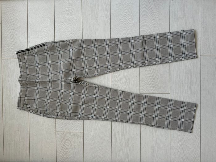 Pantalon Zara gris à motifs à carreaux - photo numéro 1
