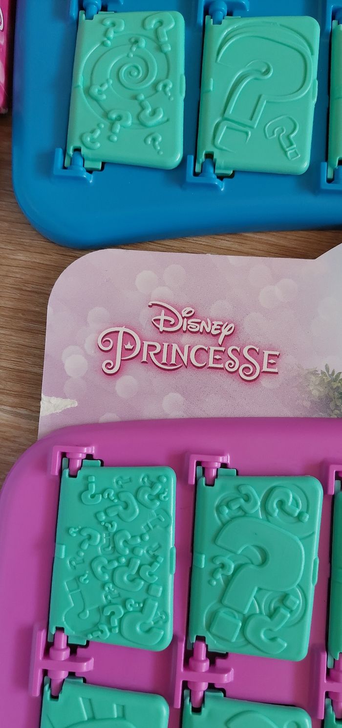 Jeu de société Qui est-ce Disney Princesses - photo numéro 5