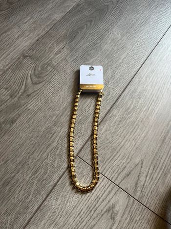 collier Lovisa