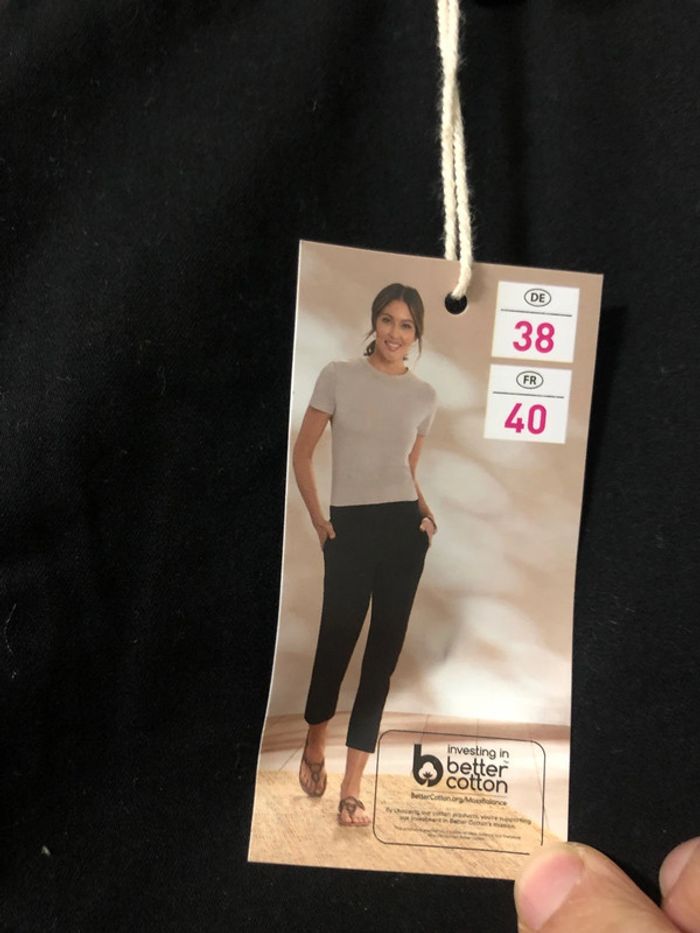 Pantalon . Taille M - photo numéro 3