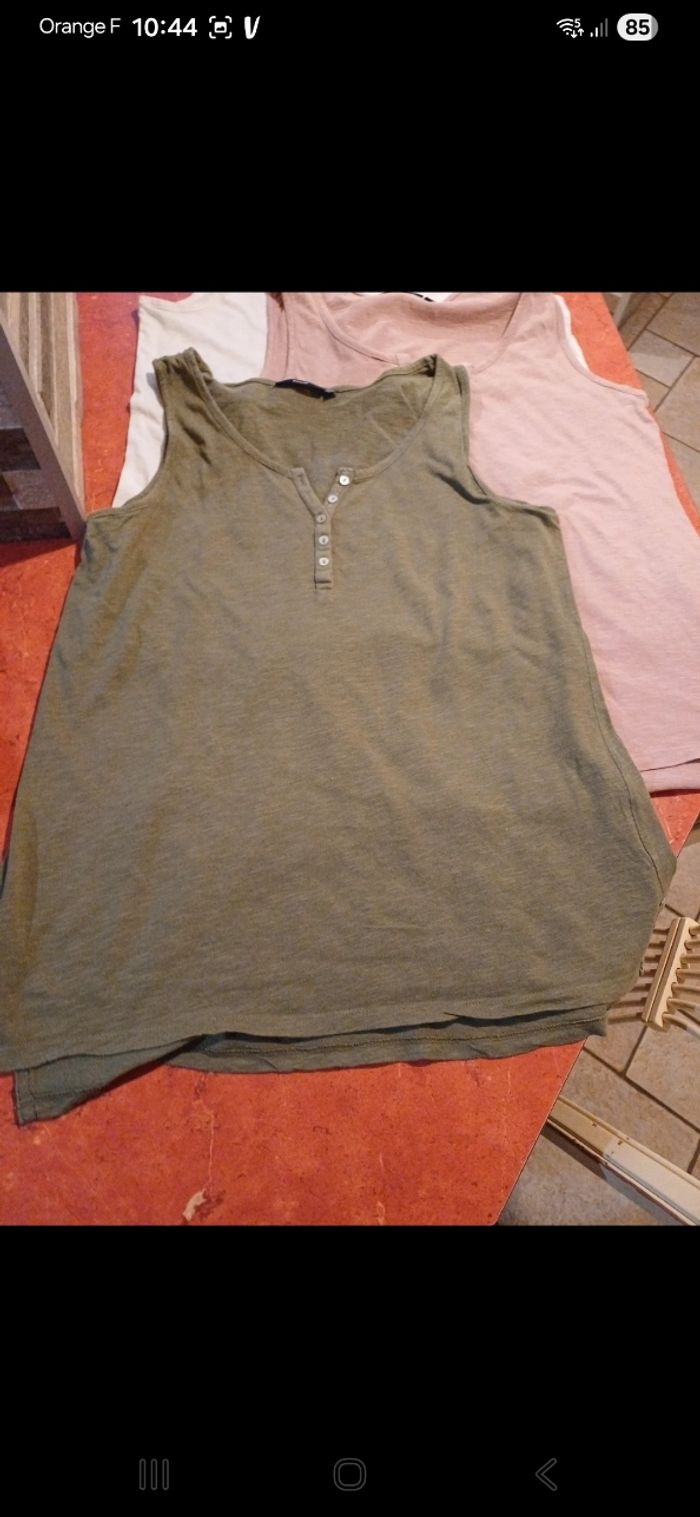 Lot de 3 débardeurs de grossesse taille 40 - photo numéro 2