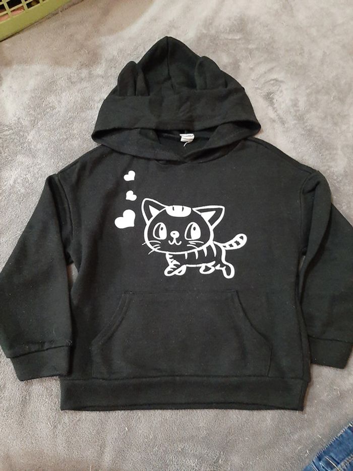 Pull noir chat 7ans