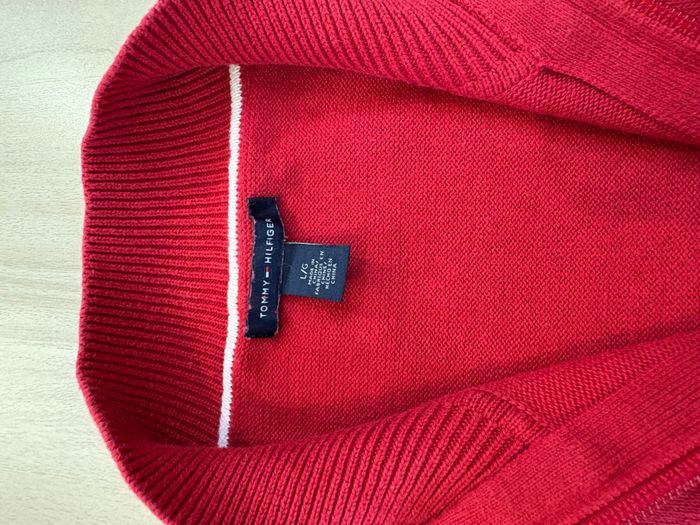 Gilet Tommy Hilfiger rouge torsadée – Taille L – Coton – Écusson brodé - photo numéro 4