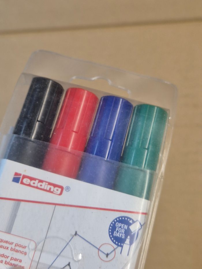 Étui 4 feutres pour tableau blanc Edding - photo numéro 3