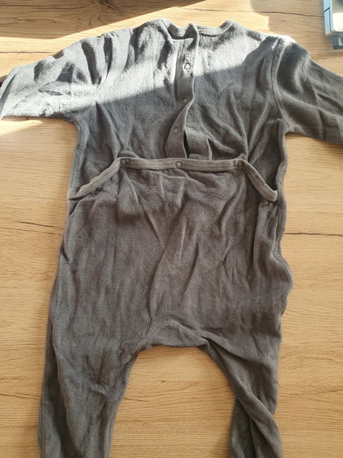 Pyjama 1 pièce 24 mois - photo numéro 3