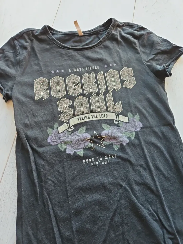 T-shirt gris - photo numéro 2