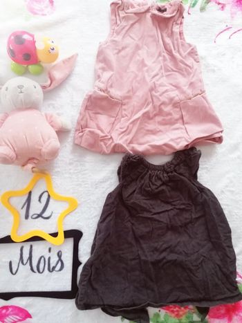 Lot 2 robes sans manches 12 mois fille