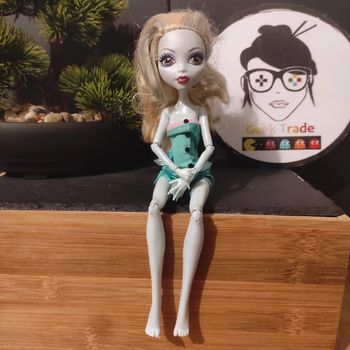 Monster High Doll Poupée Lagoona Blue Signature School #geektrademonsterhigh