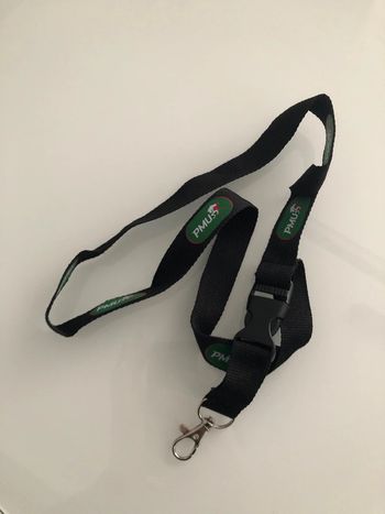Porte porte clefs tour de cou