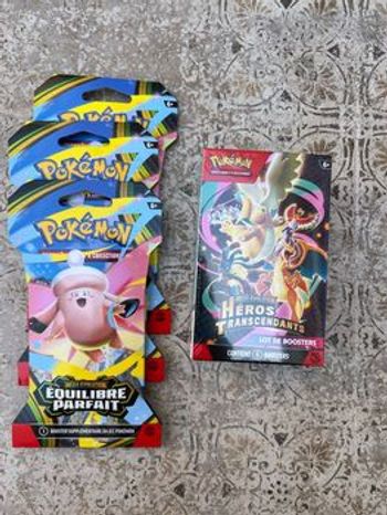 Bundle ME2.5 héros transcendants et 3 boosters ME équilibre parfait 