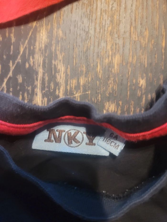 Lot 3 t shirts manches longues 6 ans - photo numéro 3