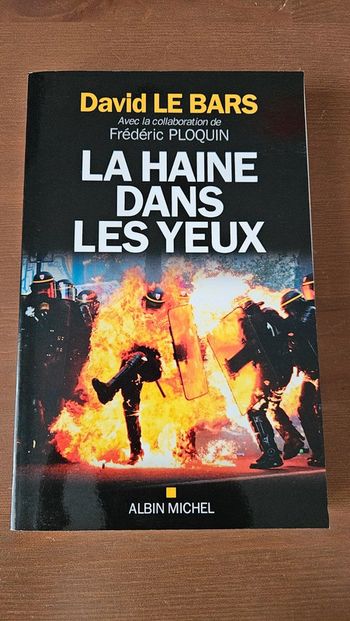 Livre La haine dans les yeux