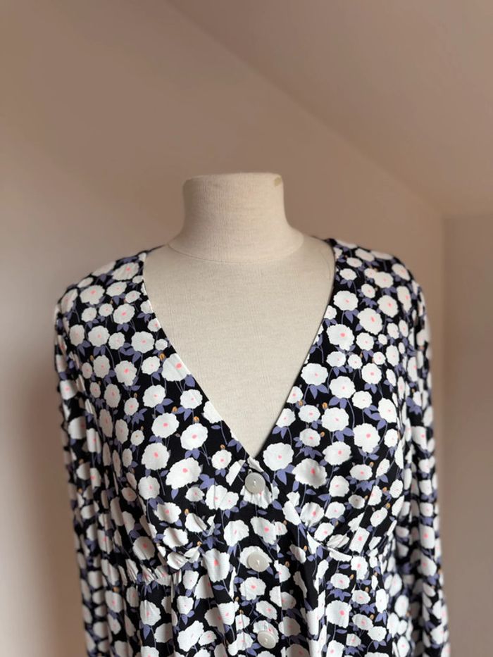 Superbe blouse neuve fleurie fluide en viscose Camaïeu 🌸 42 XL - photo numéro 2